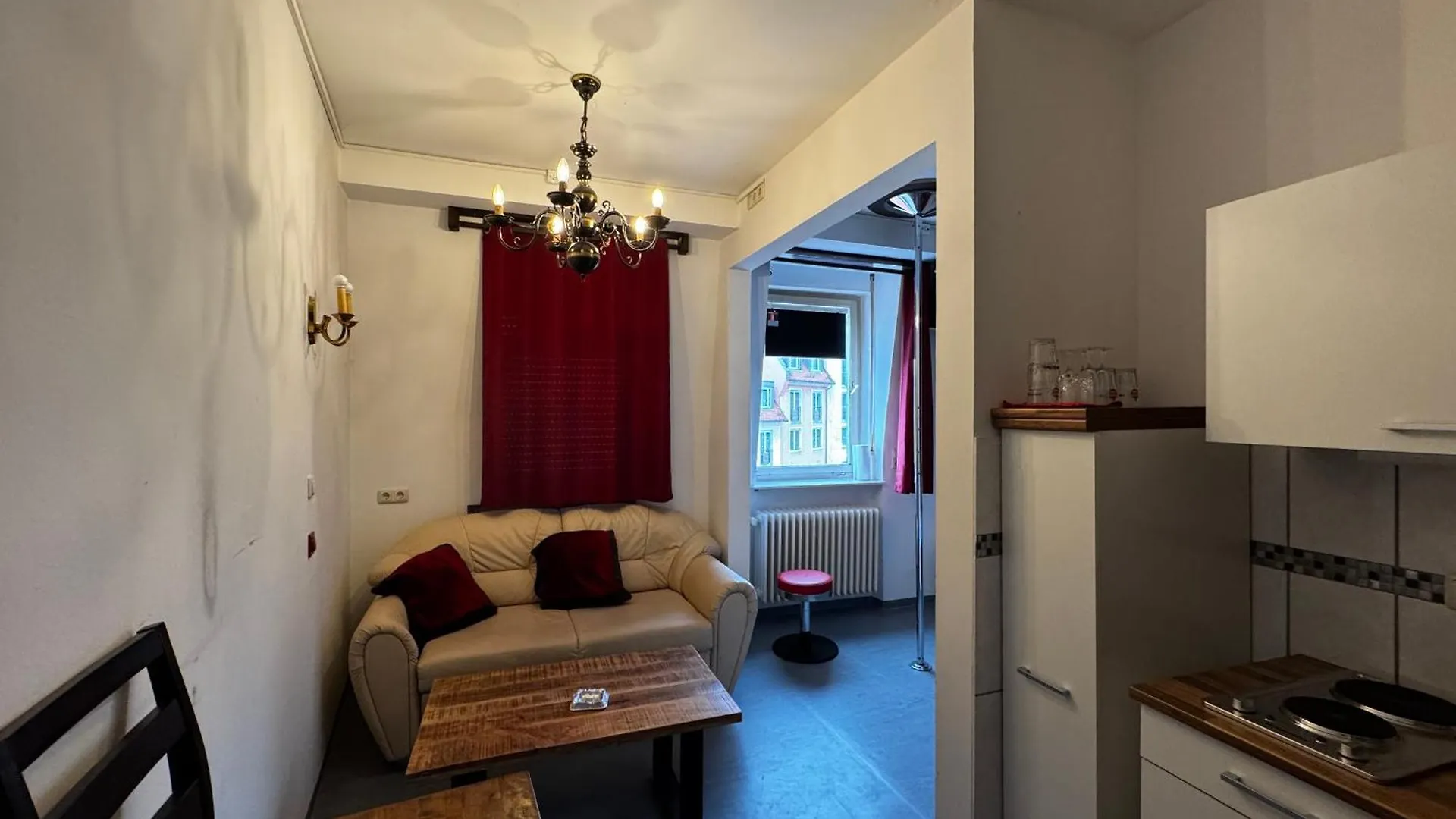 Femina - Direkt Im Rotlichtviertel Hotel Nuremberg Love hotel